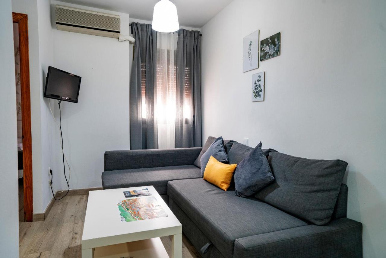 Hostal Plaza De Italia Касерес Екстер'єр фото